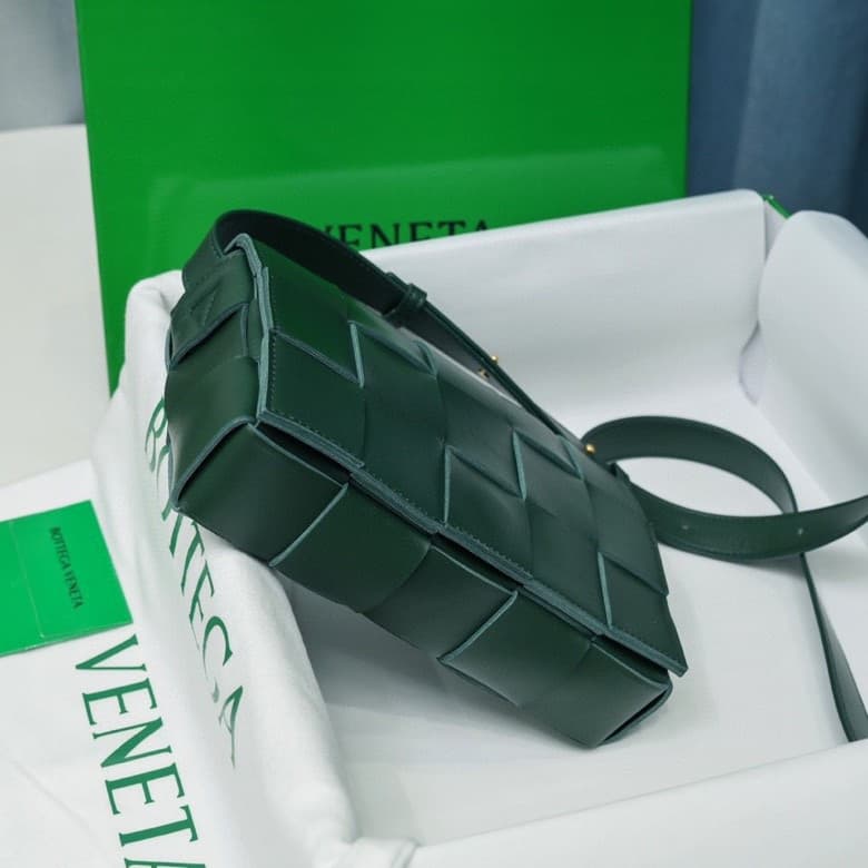 BV CASSETTE BAG Lambskin High