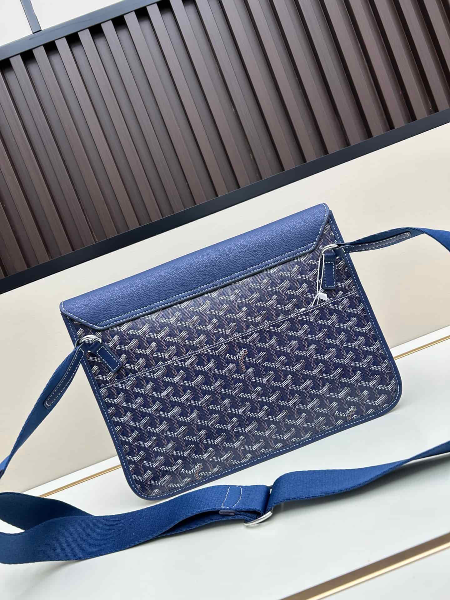Goyard Coursier Messenger Bag Blue Mid