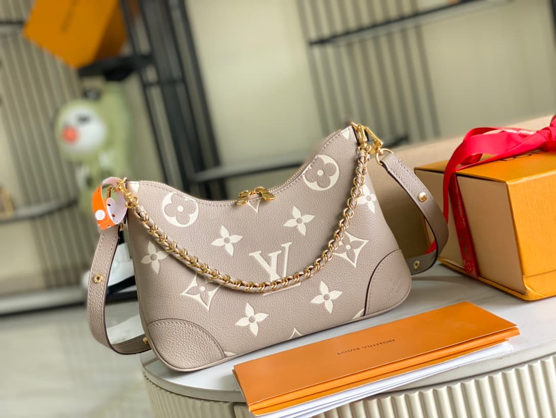 Louis Vuitton Boulogne PM Bicolor Monogram Empreinte Leather M13224 TOP