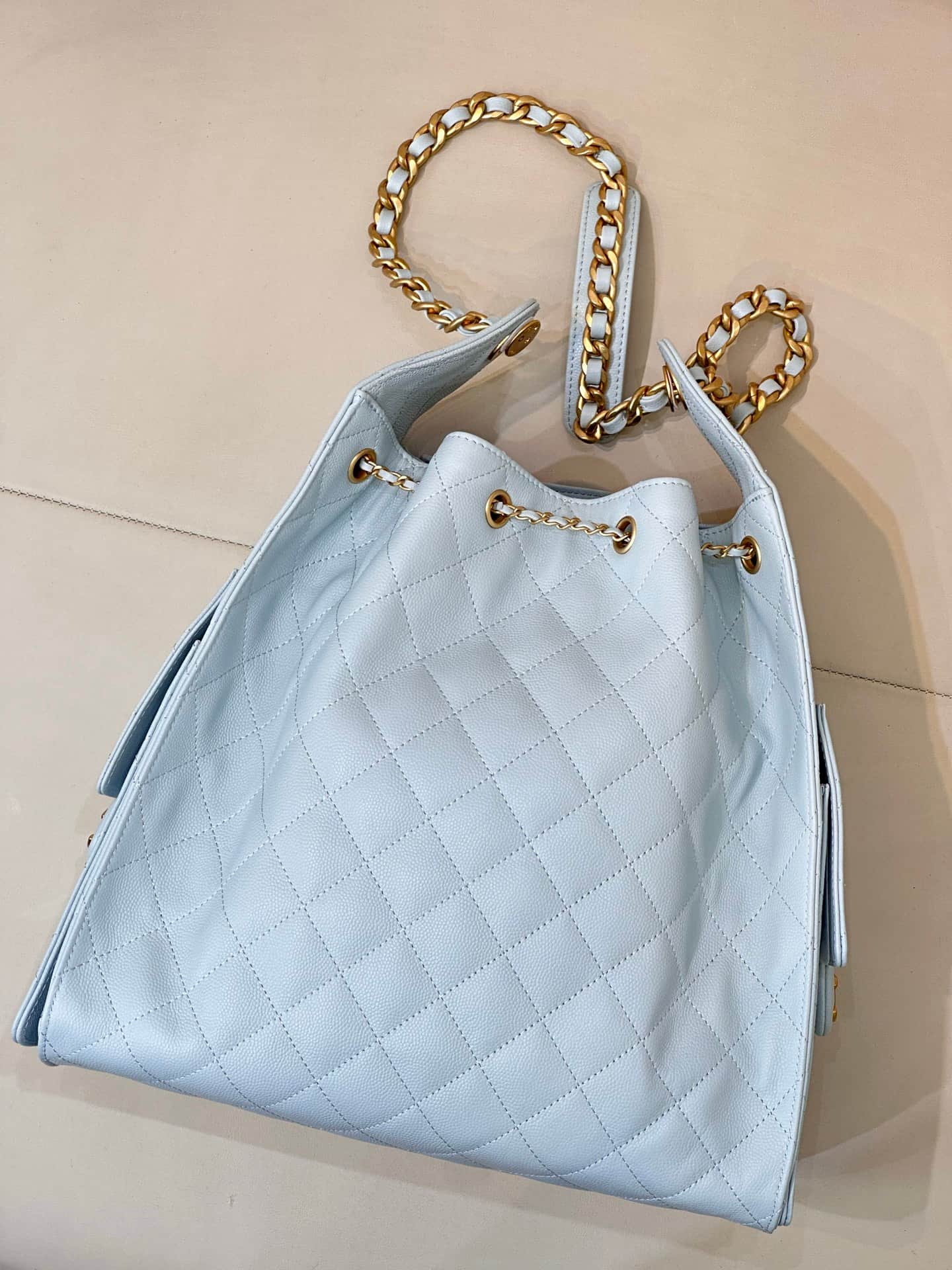 Chanel 25 Medium Hobo handbag AS5311 Grained Calfskin & Gold-tone Metal Light Blue TOP