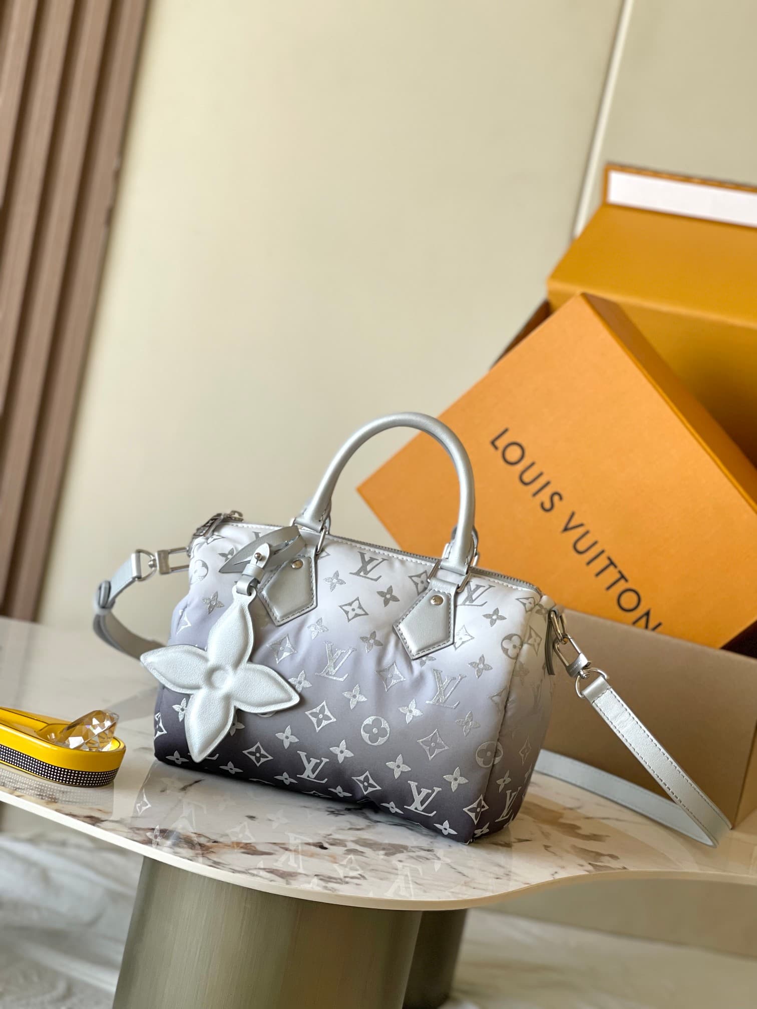 Louis Vuitton Speedy Bandoulière 25 Monogram Nylon M11848 Top