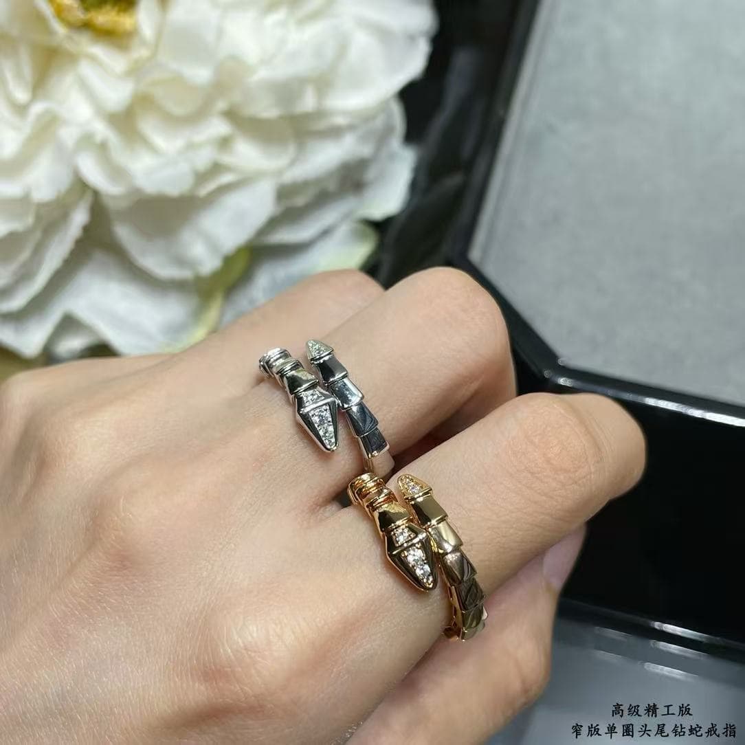 BVLGARI V- gold Serpenti Scaglie Ring High