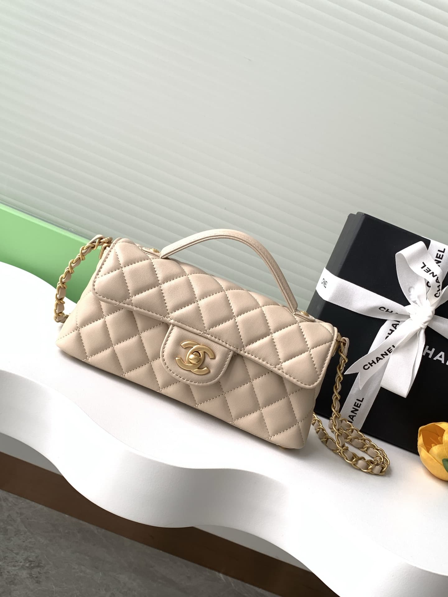 Mini FLAP BAG WITH TOP HANDLE Lambskin Gold-Metal AS5354 Beige A