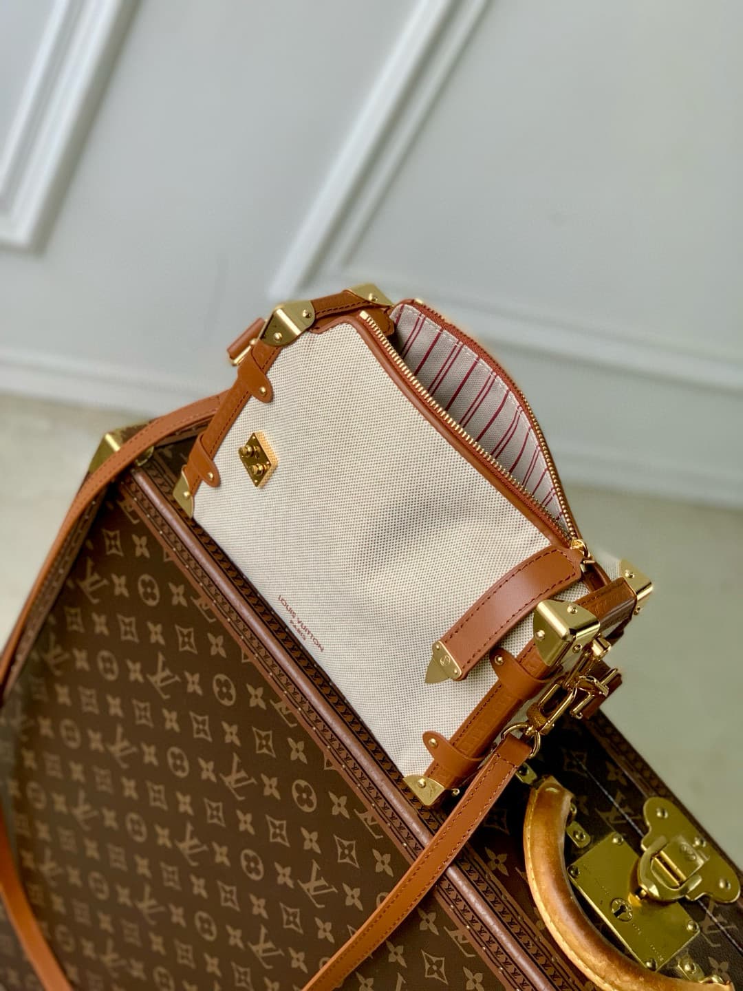 Louis Vuitton Side Trunk MM Ecru/Cognac Cotton and cowhide leather M14411 High