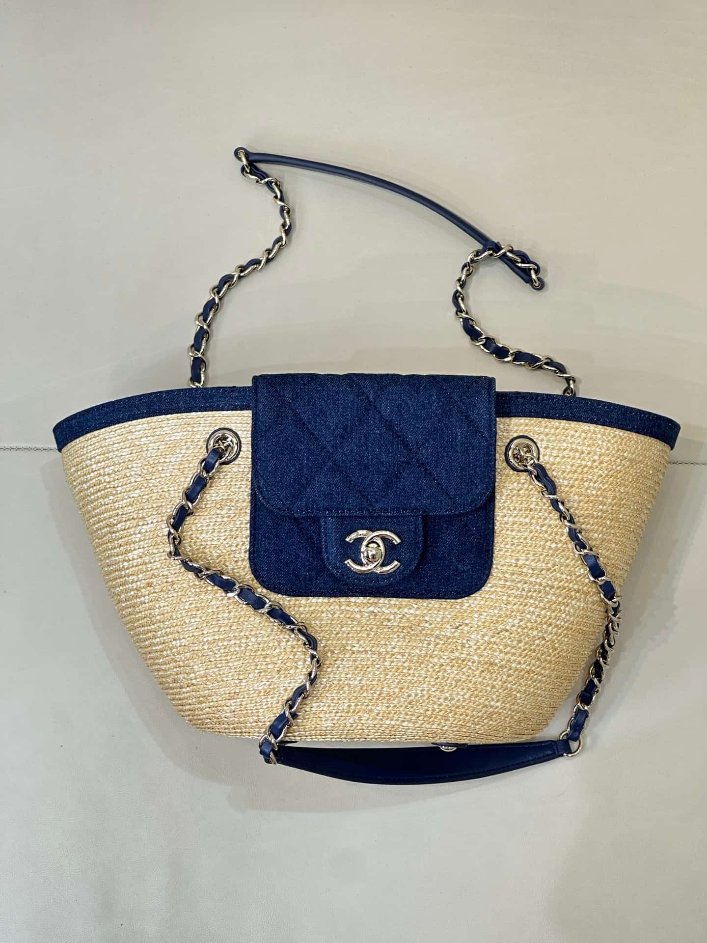 Chanel Coco Beach Shopping Bag Braided Straw Canvas Lambskin & Gold-Tone Metal Beige & Blue AS5951 TOP
