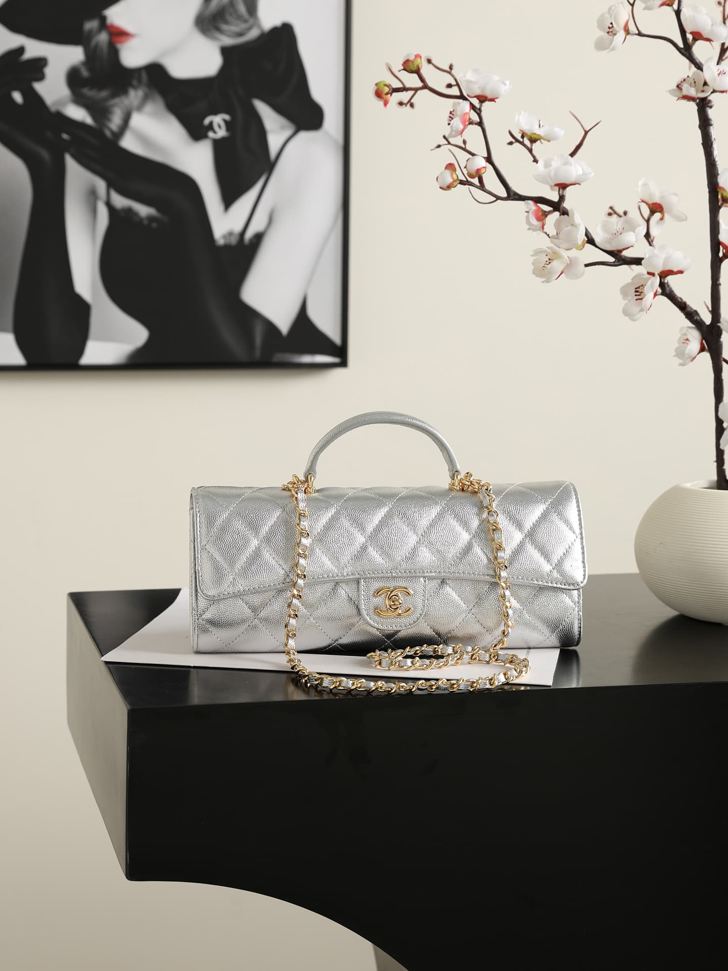Chanel Clutch with chain Grained Calfskin & Gold-Tone Metal Silver AP5280 A