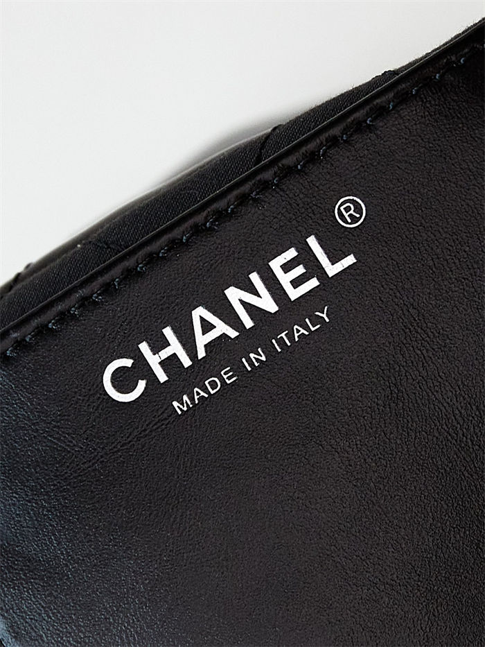 Chanel 22 MINI HANDBAG Patent Gradient Calfskin & Lacquered Metal Silver-Black AS3980 A