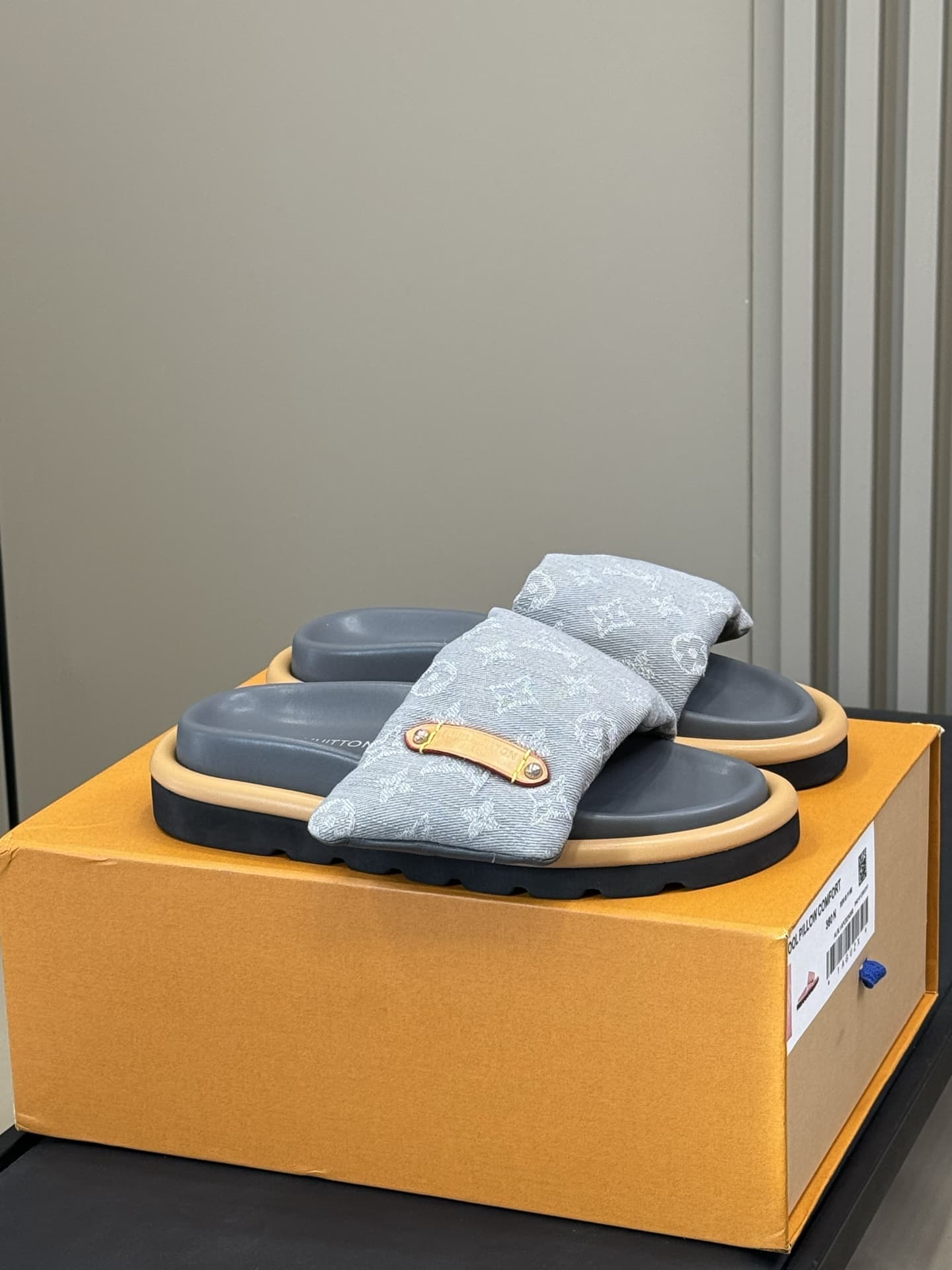 Louis Vuitton Sandal shoes Men Women