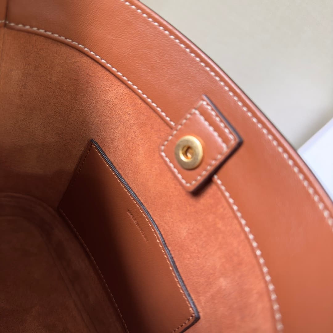 CELINE Small Bucket Bag in Tan Smooth Calfskin Leather High