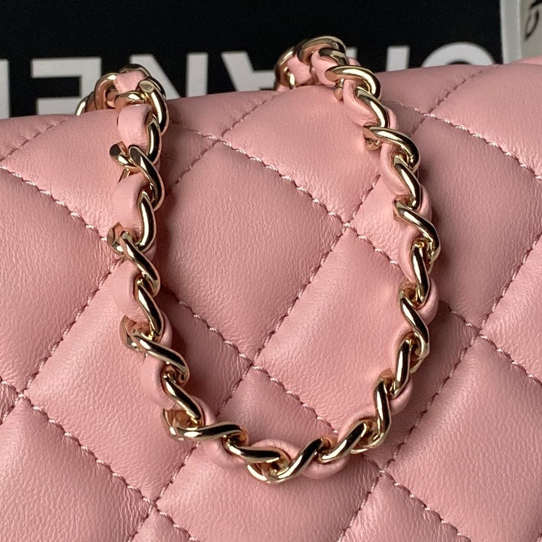 Chanel Classic Flap Bag Lambskin & Gold-Tone Metal AS5759 Pink A
