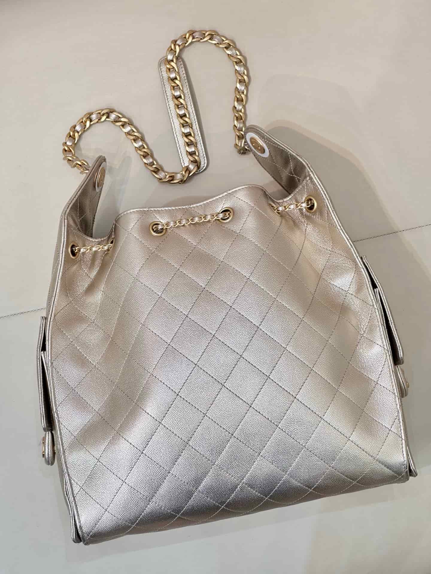 Chanel 25 Medium Hobo handbag AS5311 Grained Calfskin & Gold-tone Metal champagne TOP