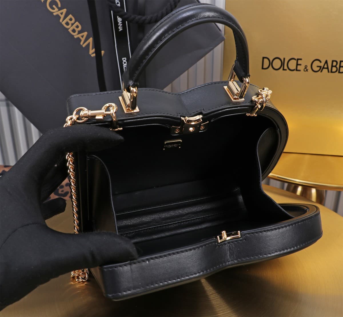 Dolce & Gabbana black leather DG Logo handbag high