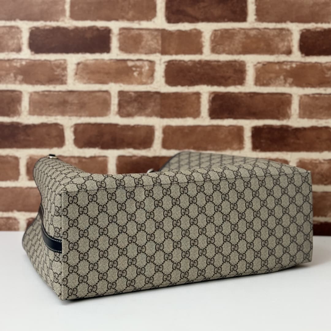 Gucci GG Emblem maxi tote bag 815212 High