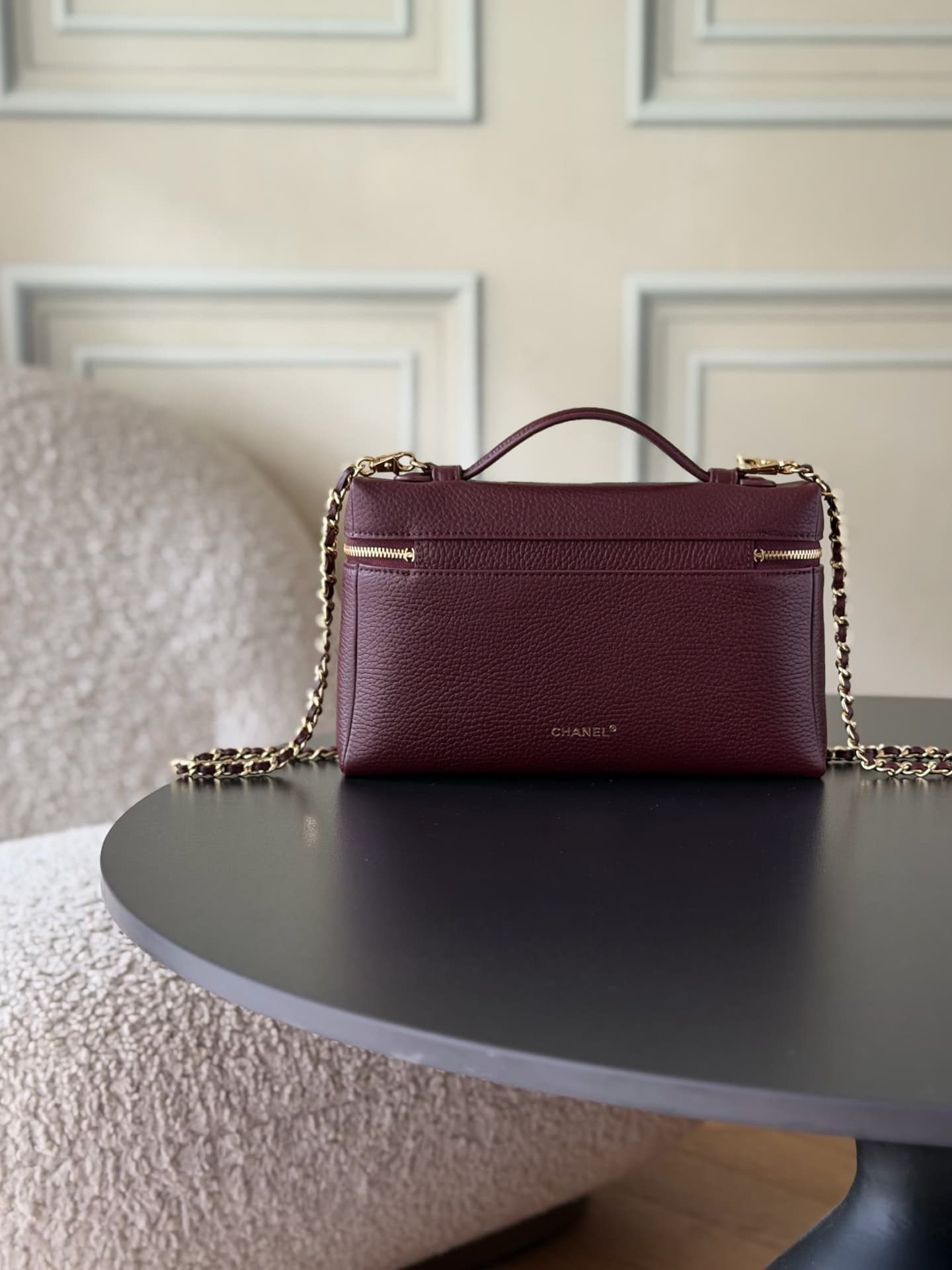 Chanel Large Vanity with chain Grained Calfskin & Gold-Tone Metal Burgundy AS5347 A