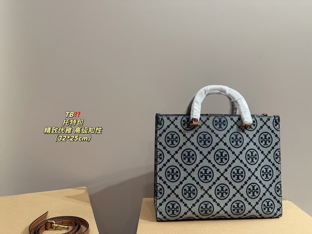Tory Burch T MONOGRAM CONTRAST EMBOSSED TOTE