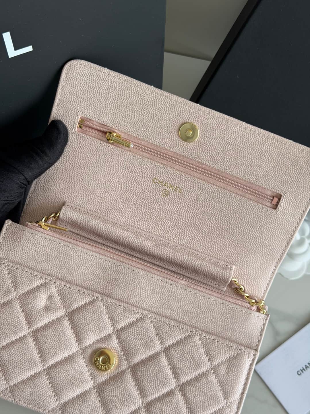 Chanel Wallet on Chain Shiny Grained Calfskin Strass & Gold-Tone Metal Pink AP5073 High