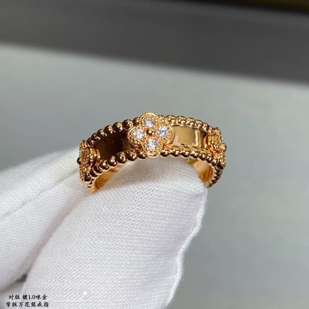 Van Cleef & Arpels Perlée Clover Ring High