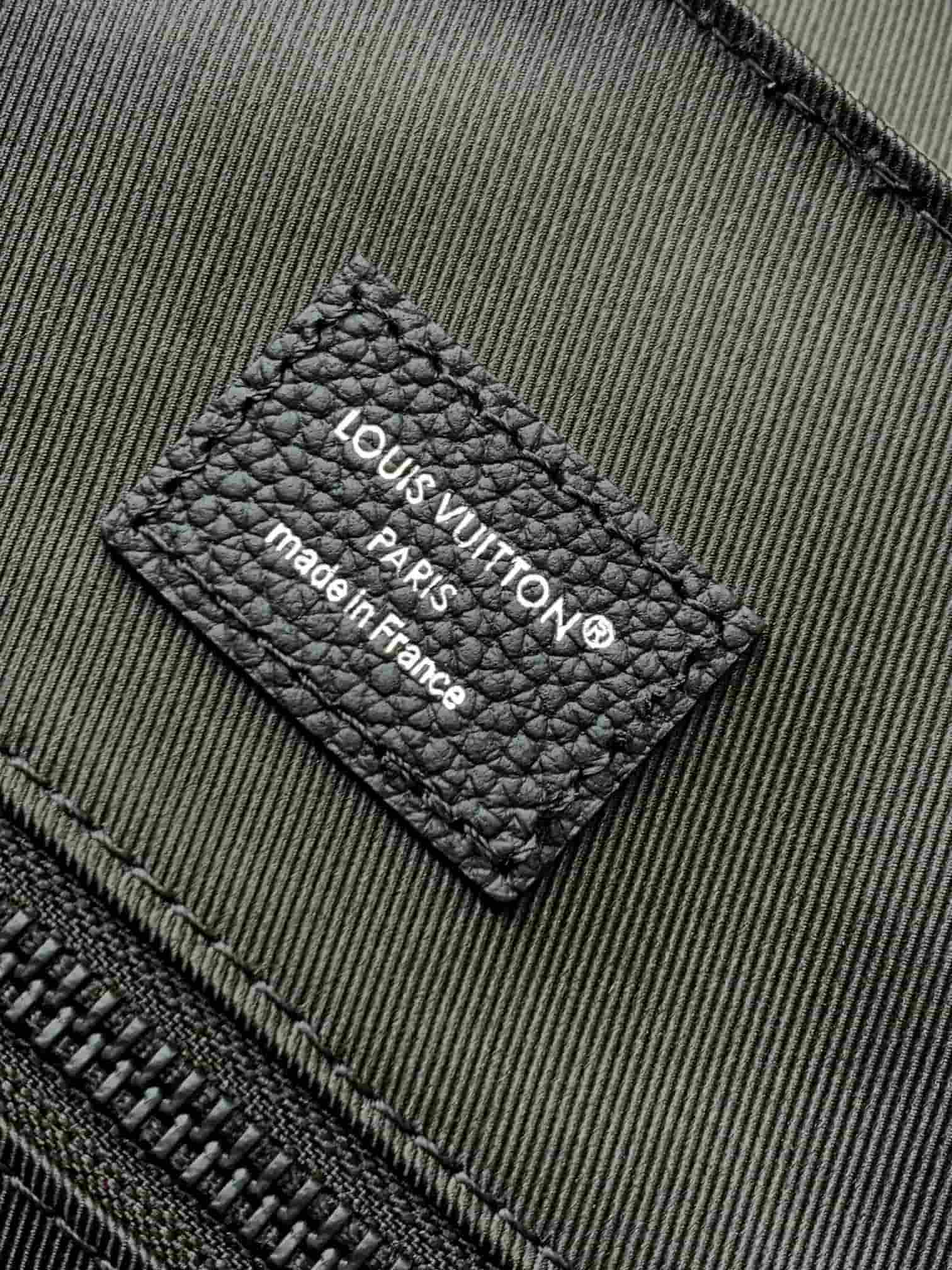 Louis Vuitton Christopher MM Damoflage Black coated canvas M14952 High