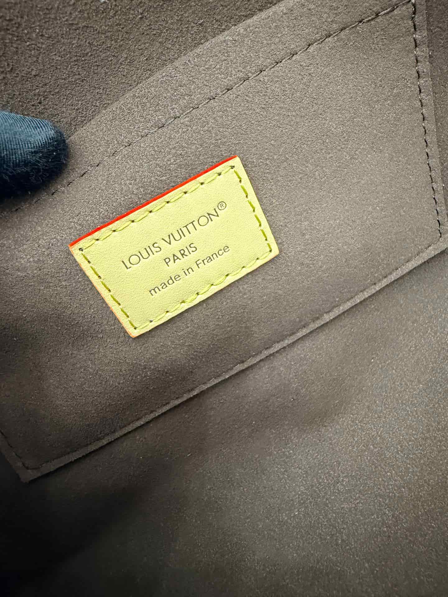Louis Vuitton Squire East West Monogram coated canvas M28953 TOP