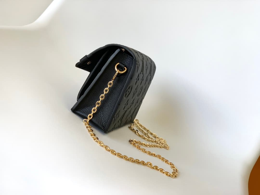 Louis Vuitton Vavin Chain Wallet Black Embossed cowhide leather M67839 High
