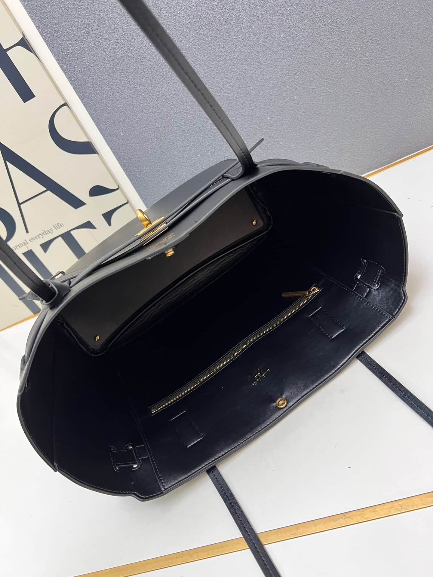 Balenciaga Bel Air Tote Bag Large in black smooth calfskin gold hardware 1W5047 High
