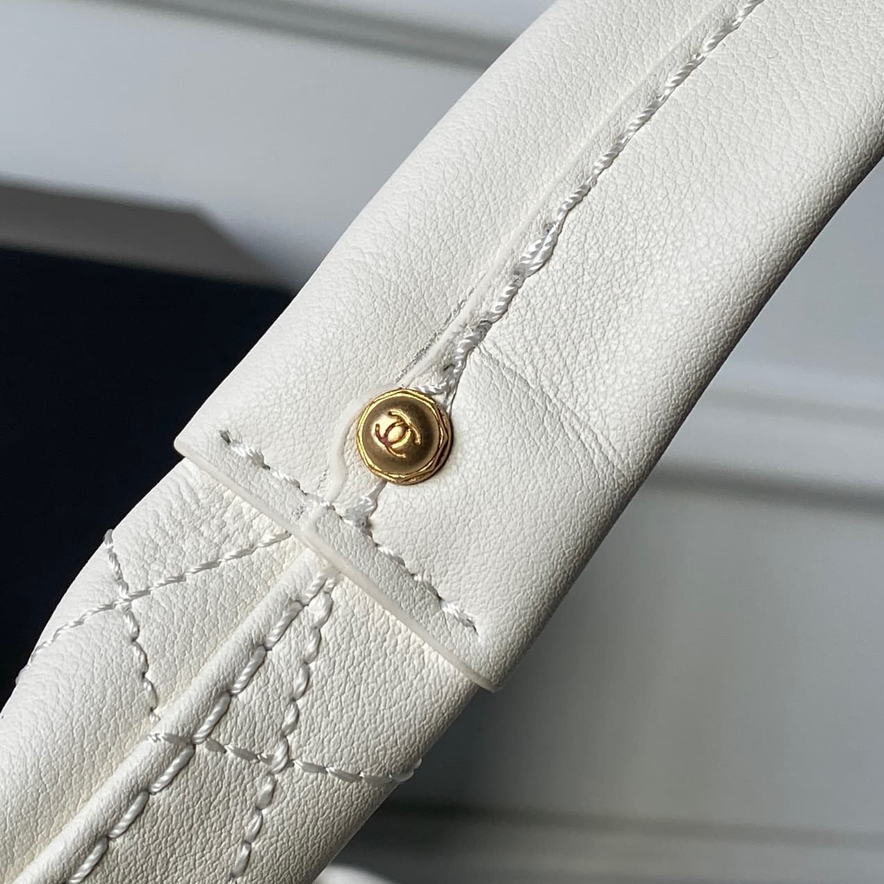 Chanel Hobo Handbag Calfskin & Gold-Tone Metal AS5976 White A