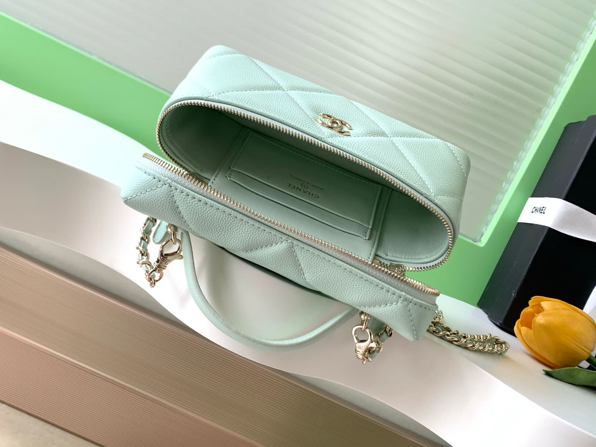 Chanel Vanity with Chain Grained Shiny Calfskin & Gold-Tone Metal Light Green AP4936 A