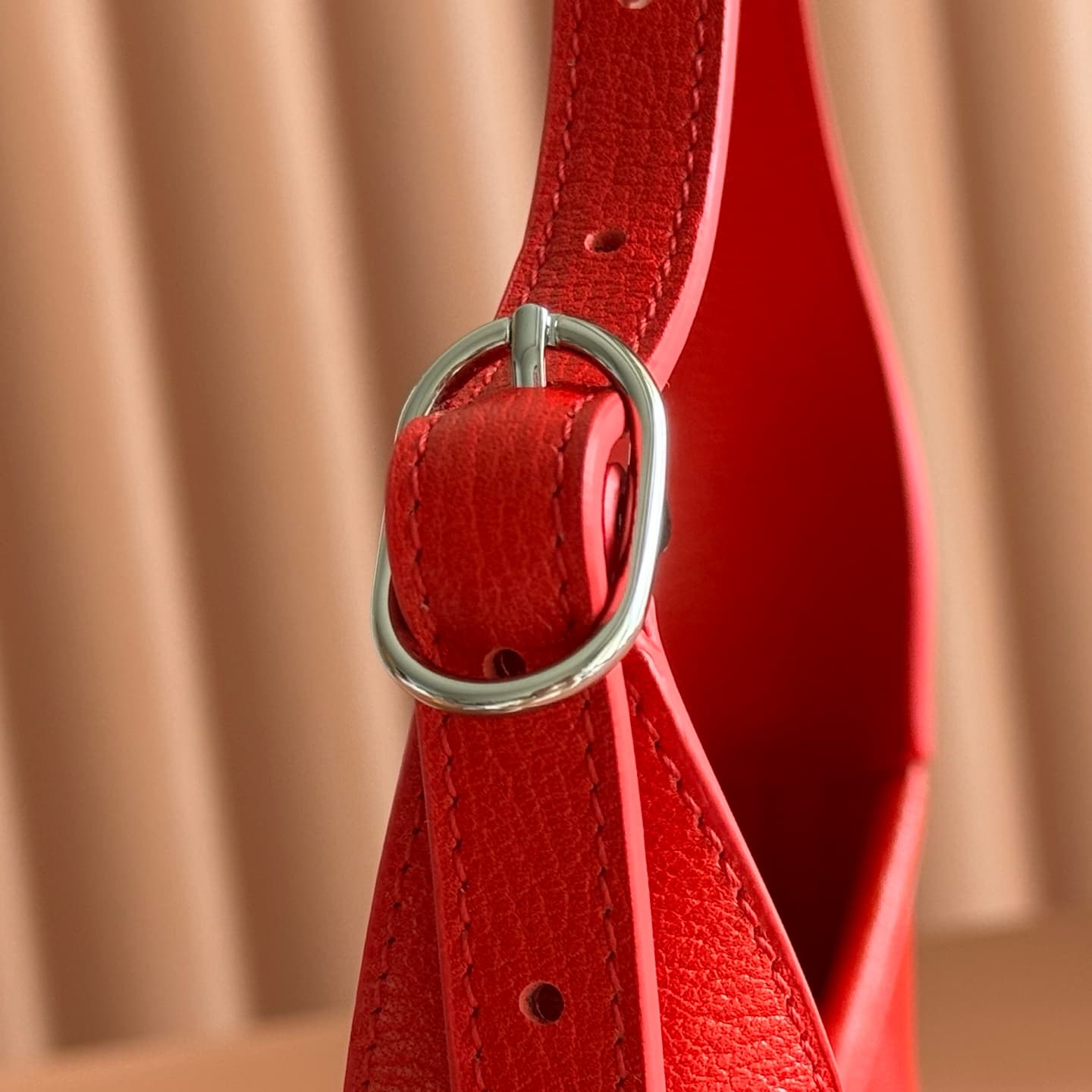 Gucci Jackie Slim medium shoulder bag Red soft grainy leather 863137 High