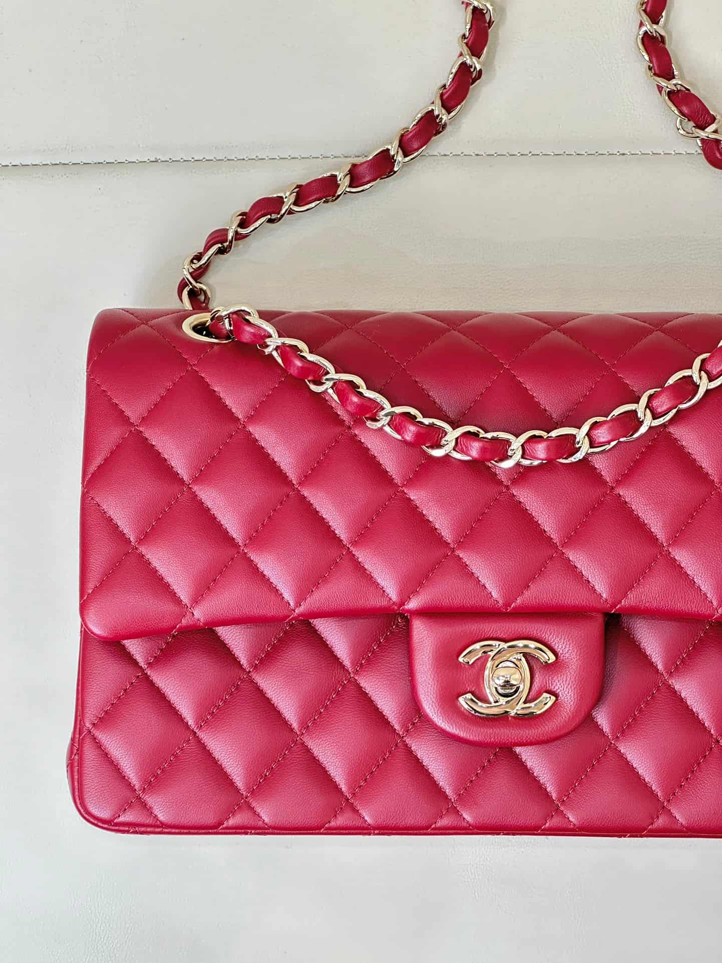 Chanel Medium CLASSIC HANDBAG Lambskin Gold-Tone Metal Burgundy TOP