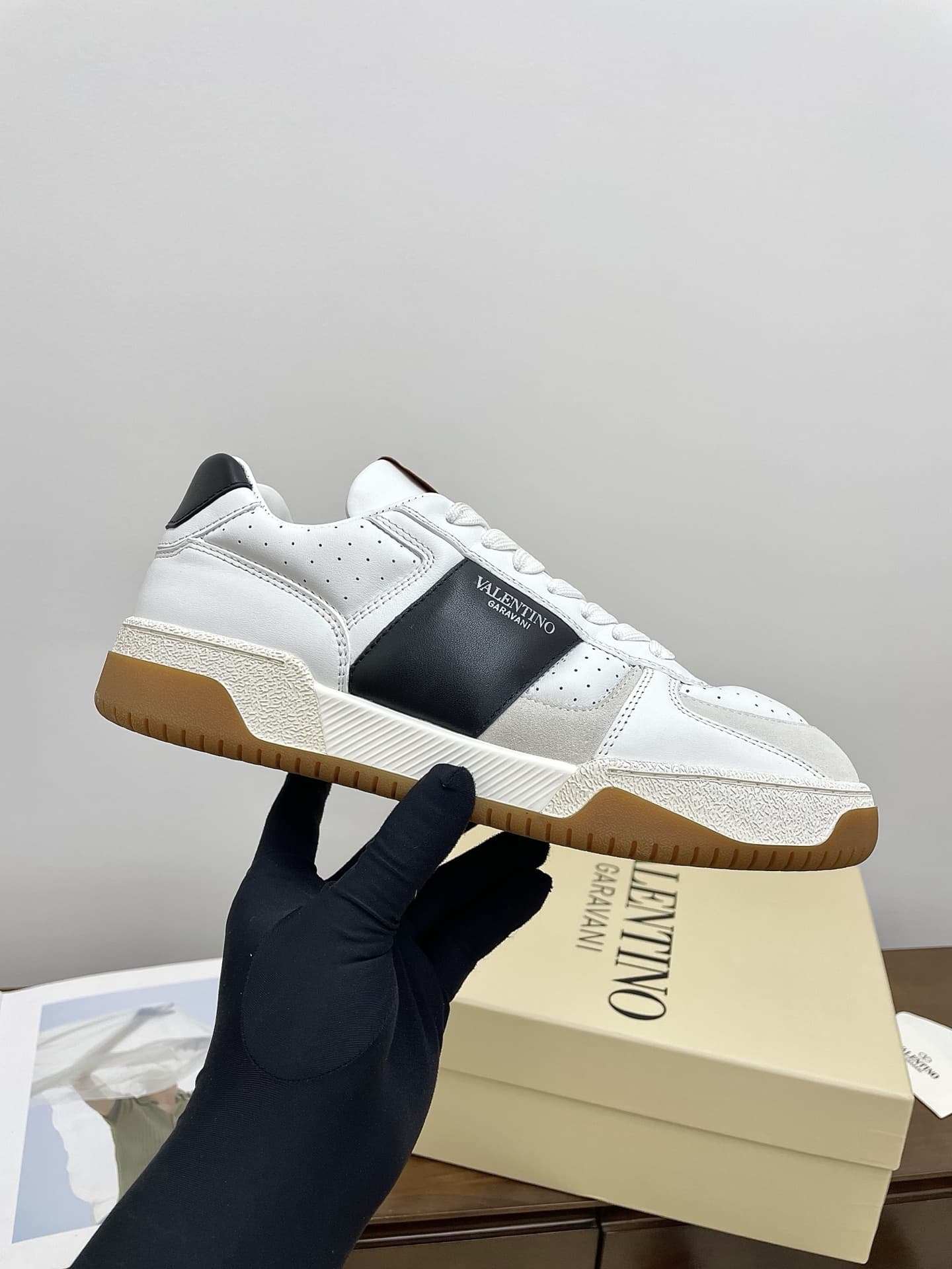 Valentino Garavani Upvillage leather sneakers Shoes Men Women