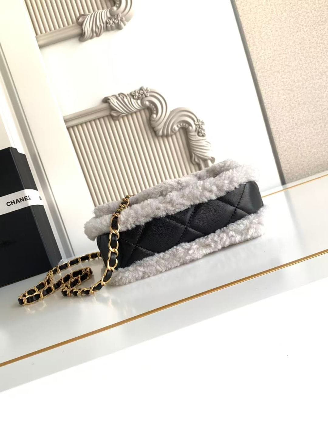 Chanel Mini Shearling Flap Bag in Black lambskin with grey shearling & Gold-Tone Metal AS5148 A