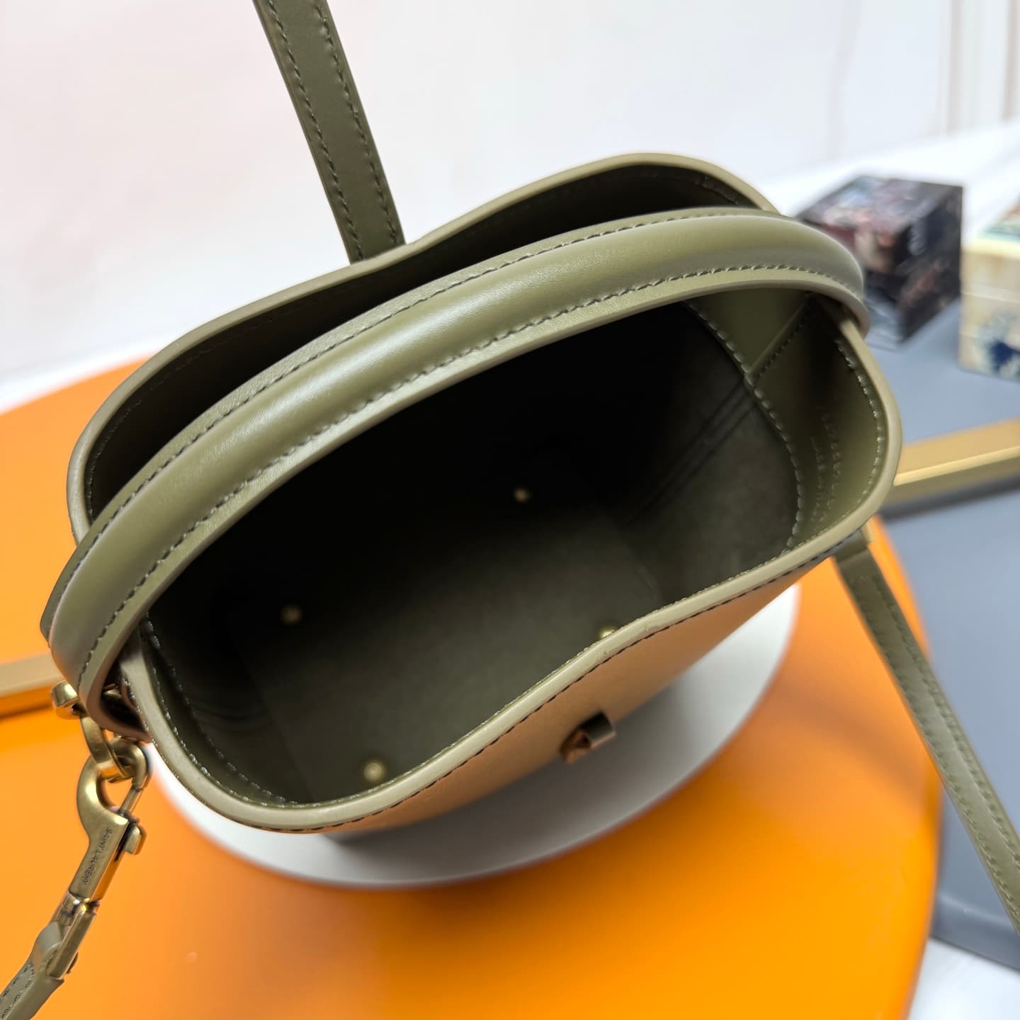 LE 37 mini in shiny leather 765870 STRONG MOSS High