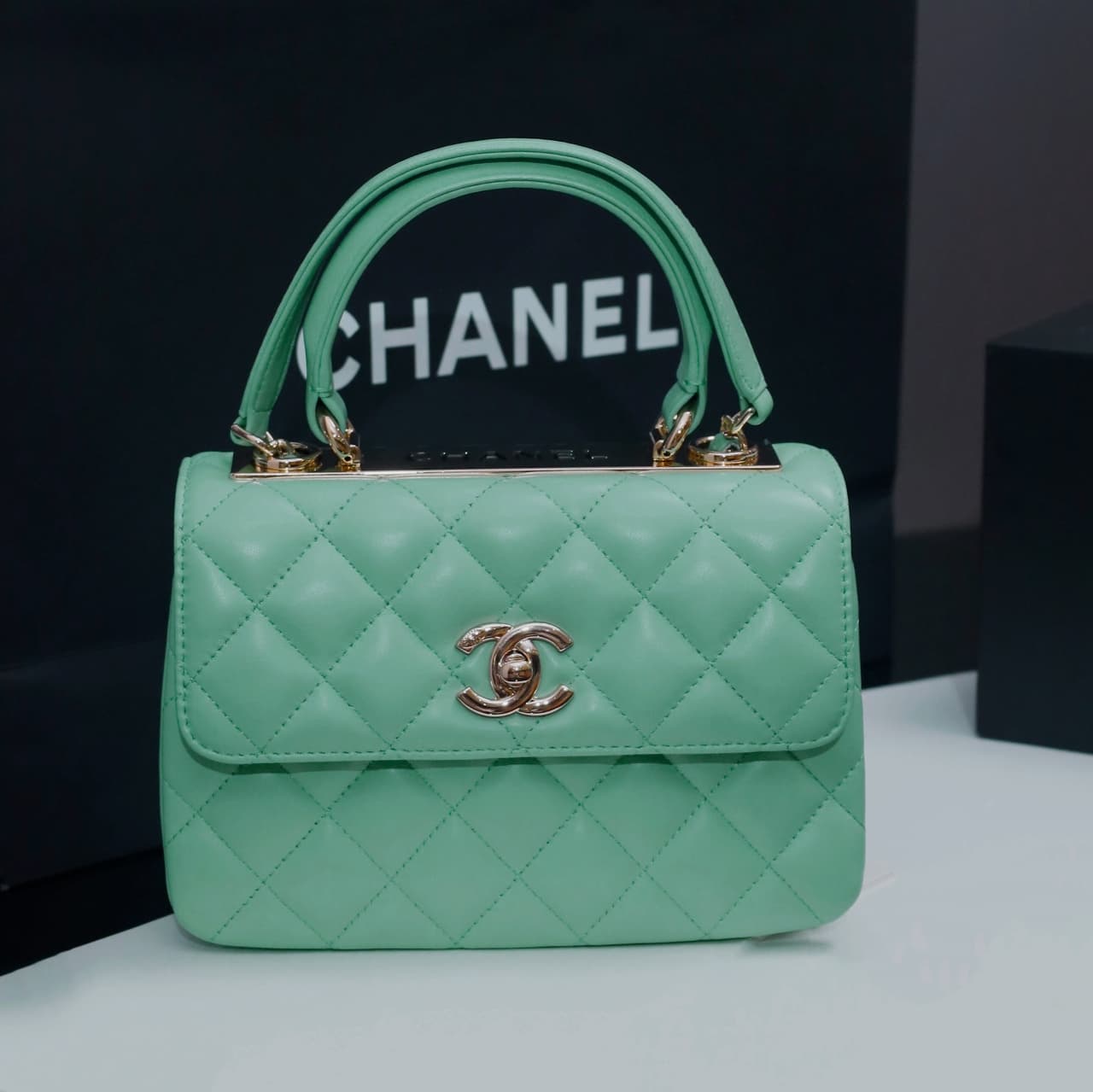 Chanel MINI FLAP BAG WITH TOP HANDLE AS4654 Lambskin &Gold-Tone Metal Light Green A