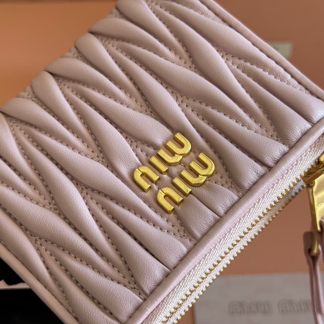 Miu Miu Begonia Alabaster Pink Matelassé Nappa Leather Wallet 5MV017 TOP