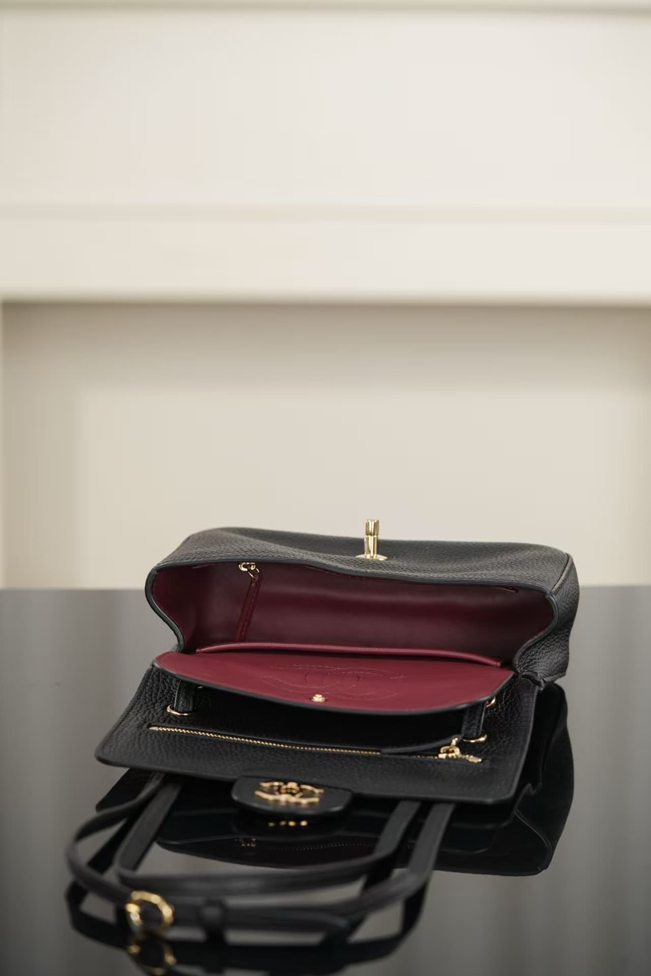 CHANEL Mini flap bag Grained calfskin&gold-tone metal Black AS6573 A
