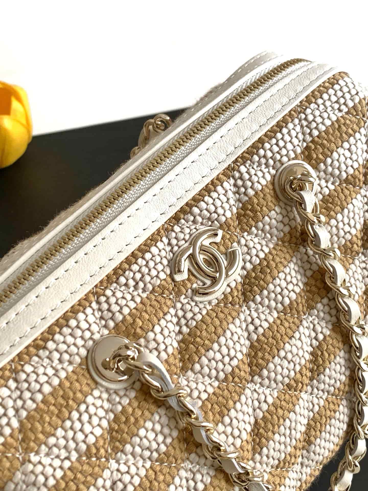 Chanel Clutch with Chain Printed Fabric & Gold-Tone Metal Beige & Light Beige AP4986 A