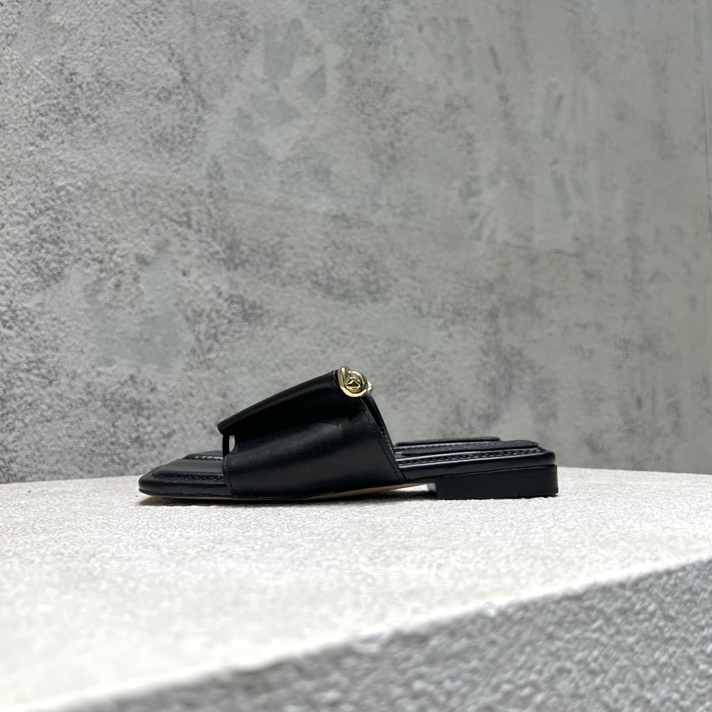 Bottega Veneta Interwoven Leather Flat Sandal Shoes Women