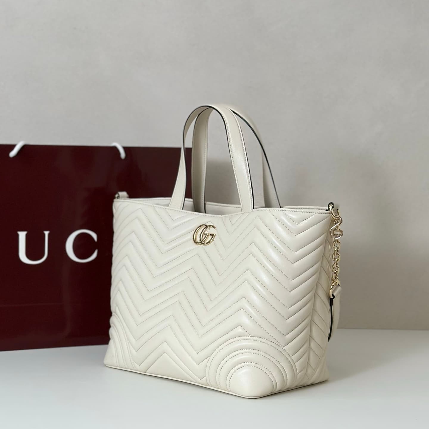 Gucci Betty medium tote bag 847387 white leather High