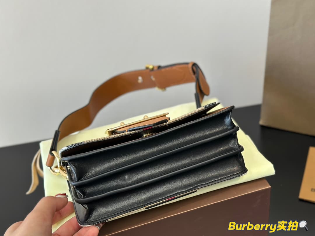 Burberry House Check Madison Buckle Bag