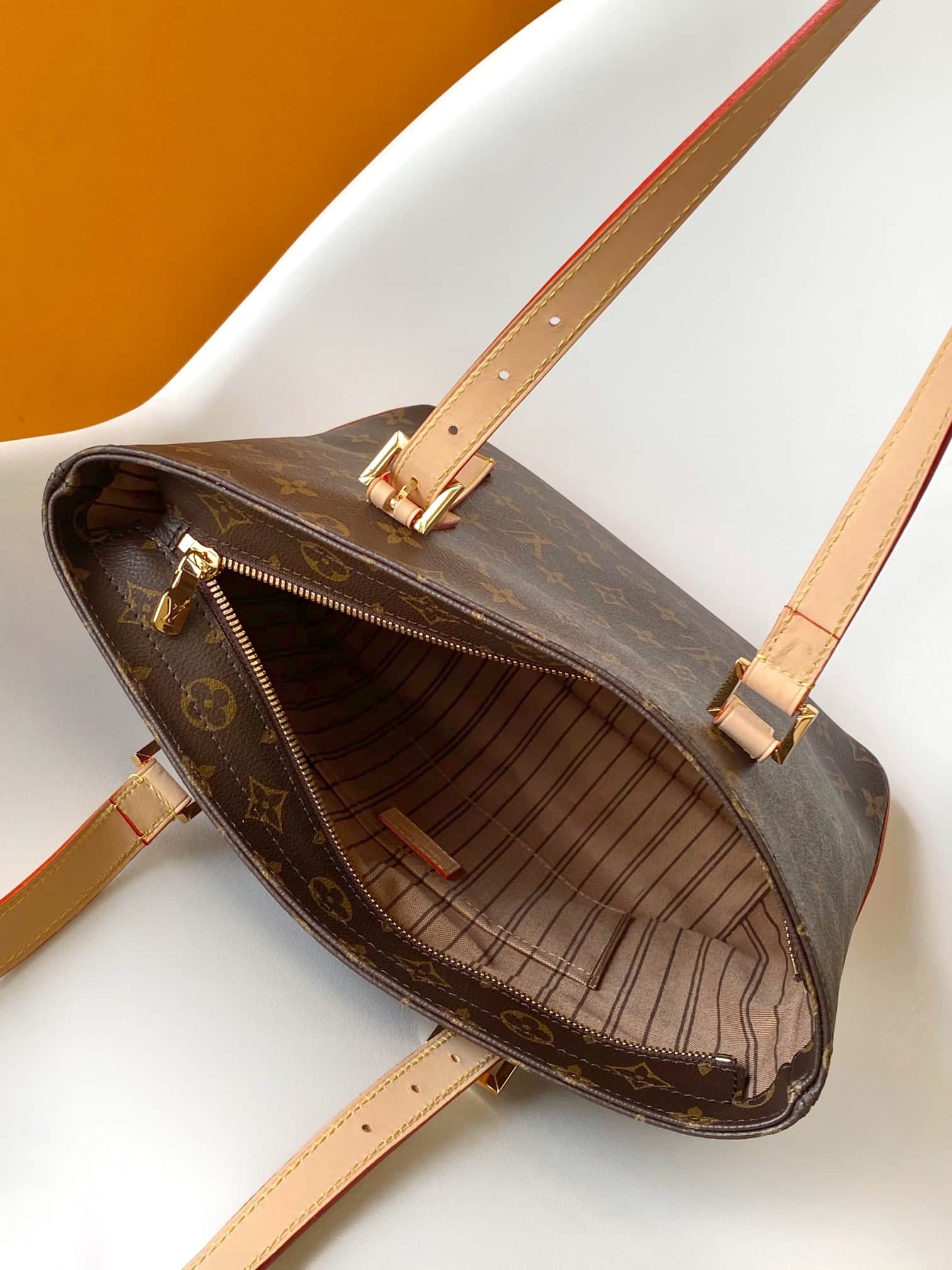 Louis Vuitton Piano handbag Coated canvas M12095 High