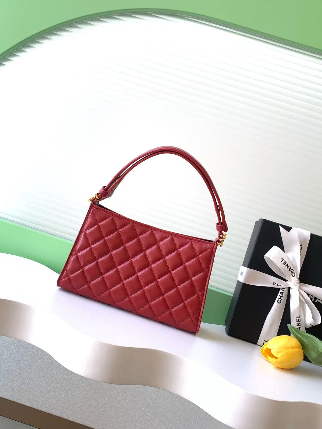 Chanel evening bag AS6045 lambskin & gold-tone metal red high