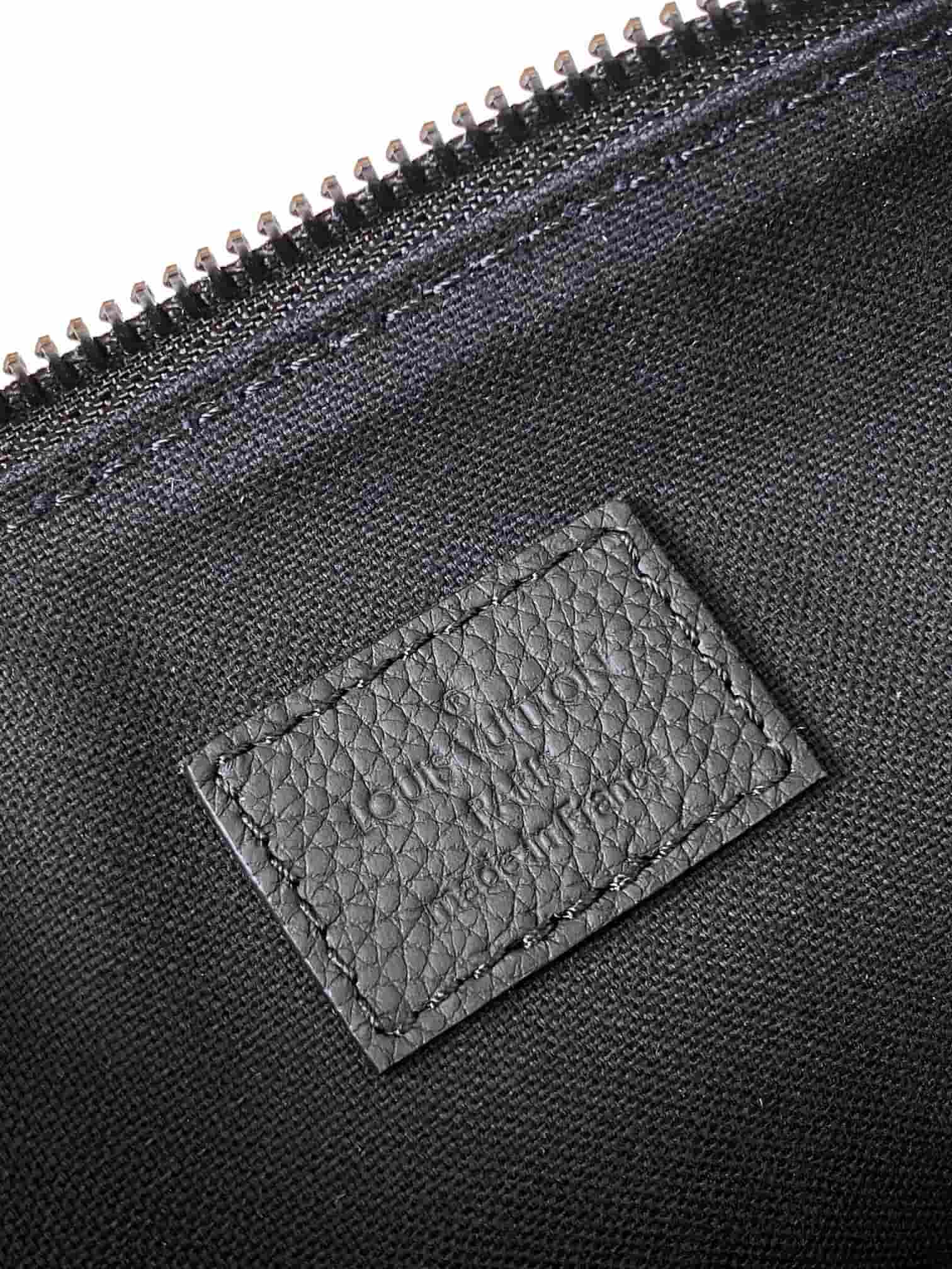 Louis Vuitton Takeoff Pouch Black Waxy calfskin M25955 High
