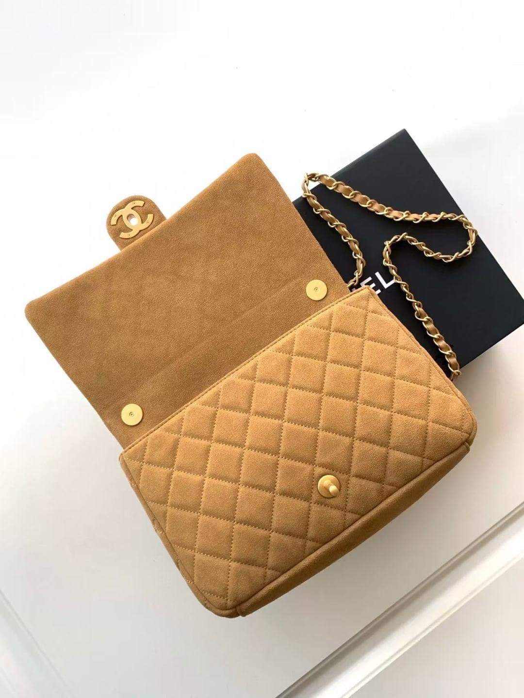 Chanel Classic Flap bag in Brown Suede & Gold-Tone Metal AS5987 A