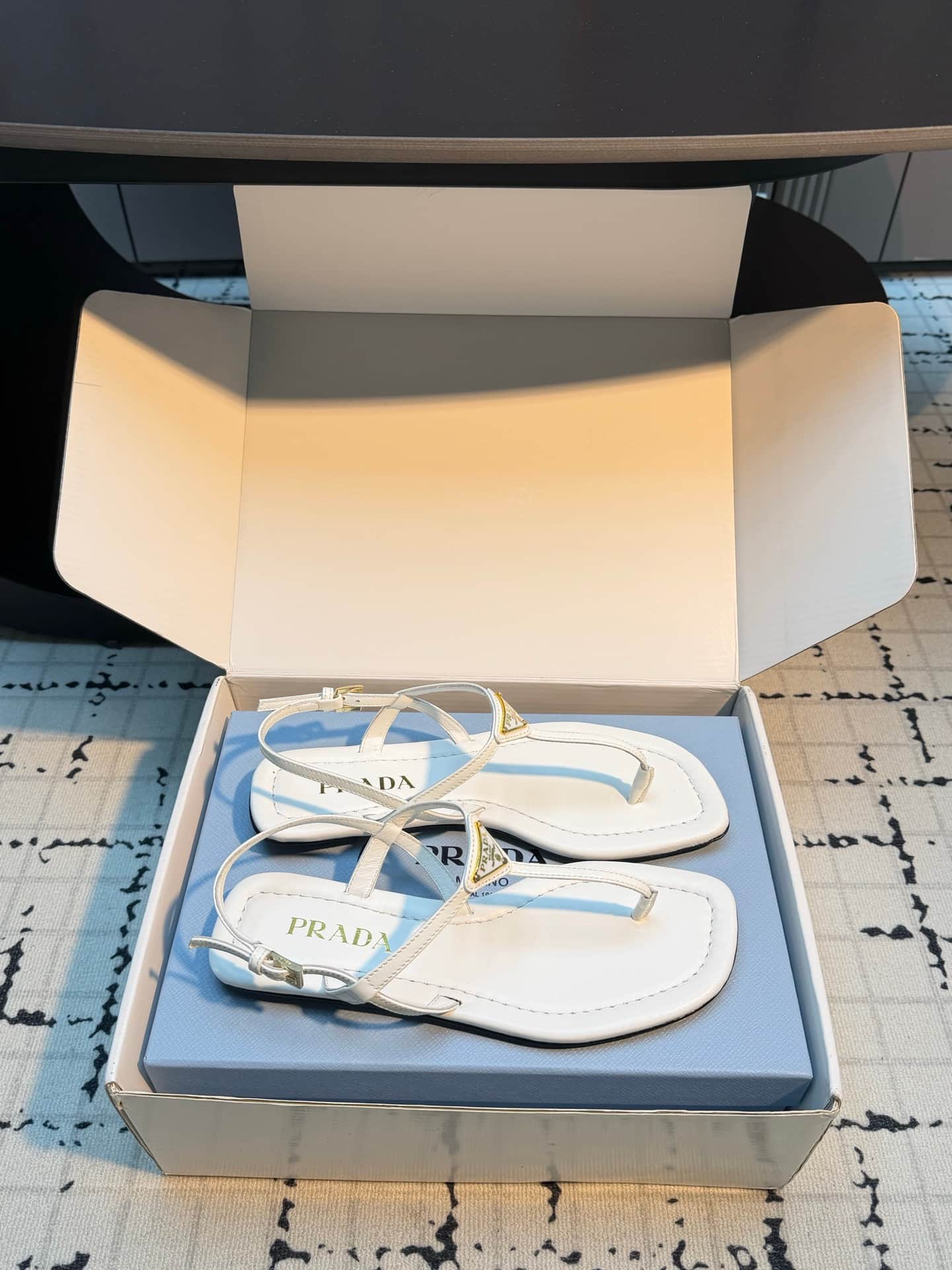 Prada Patent Leather Thong Sandals Shoes Women