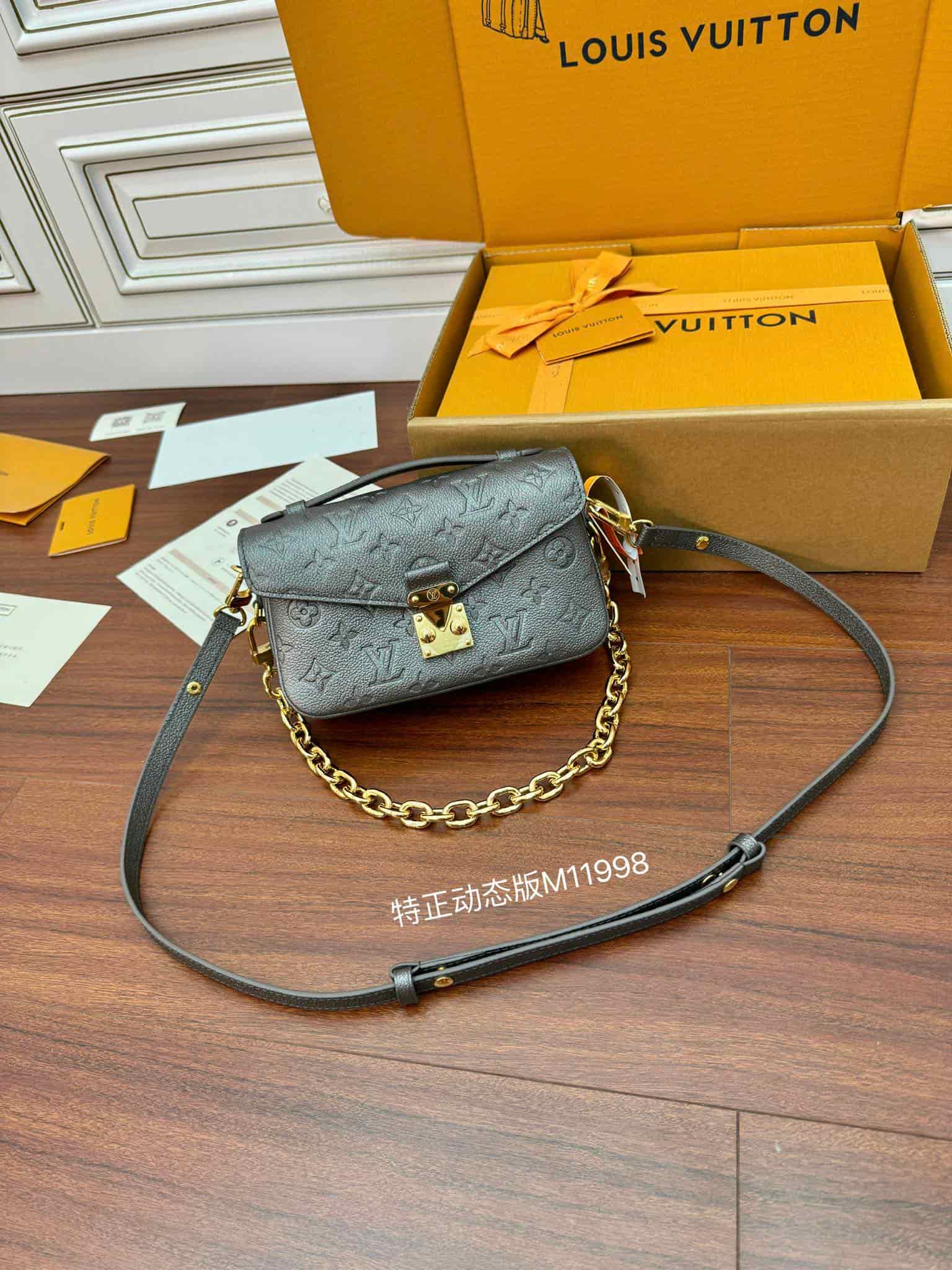 Louis Vuitton Pochette Métis East West Gun metal Embossed grained cowhide leather M11998 TOP