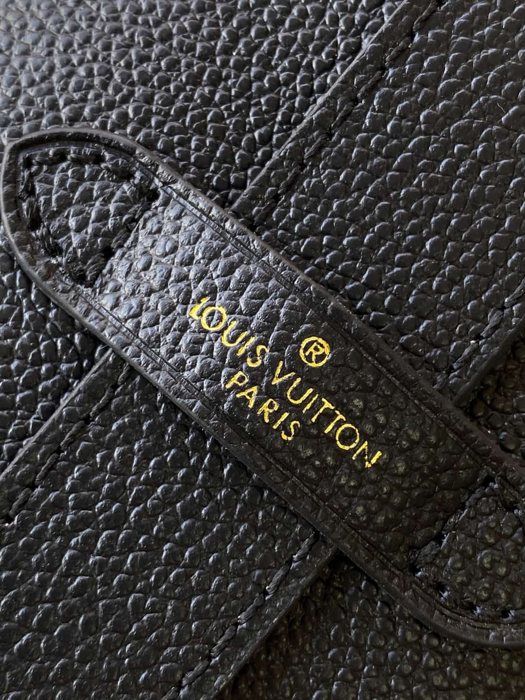 Louis Vuitton Low Key Messenger Black Calfskin leather M13148 High