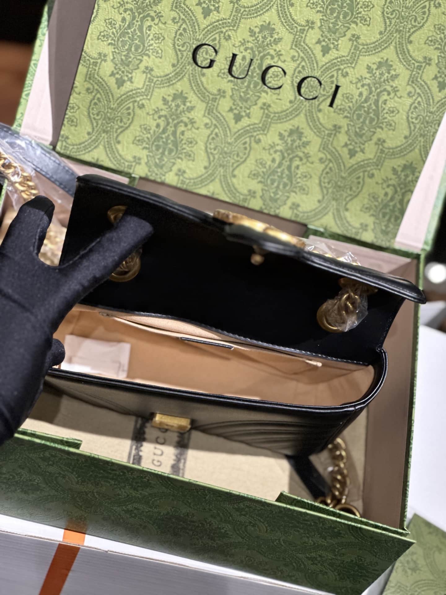 GUCCI GG MARMONT SMALL SHOULDER BAG 446744