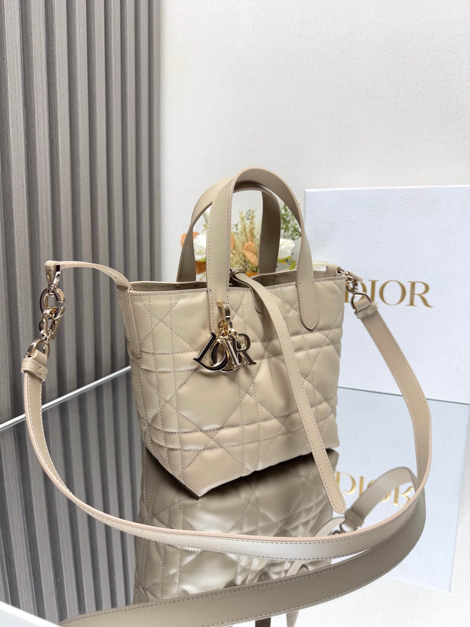 Small Dior Toujours Vertical Tote Bag Beige Macrocannage Calfskin M2835 High
