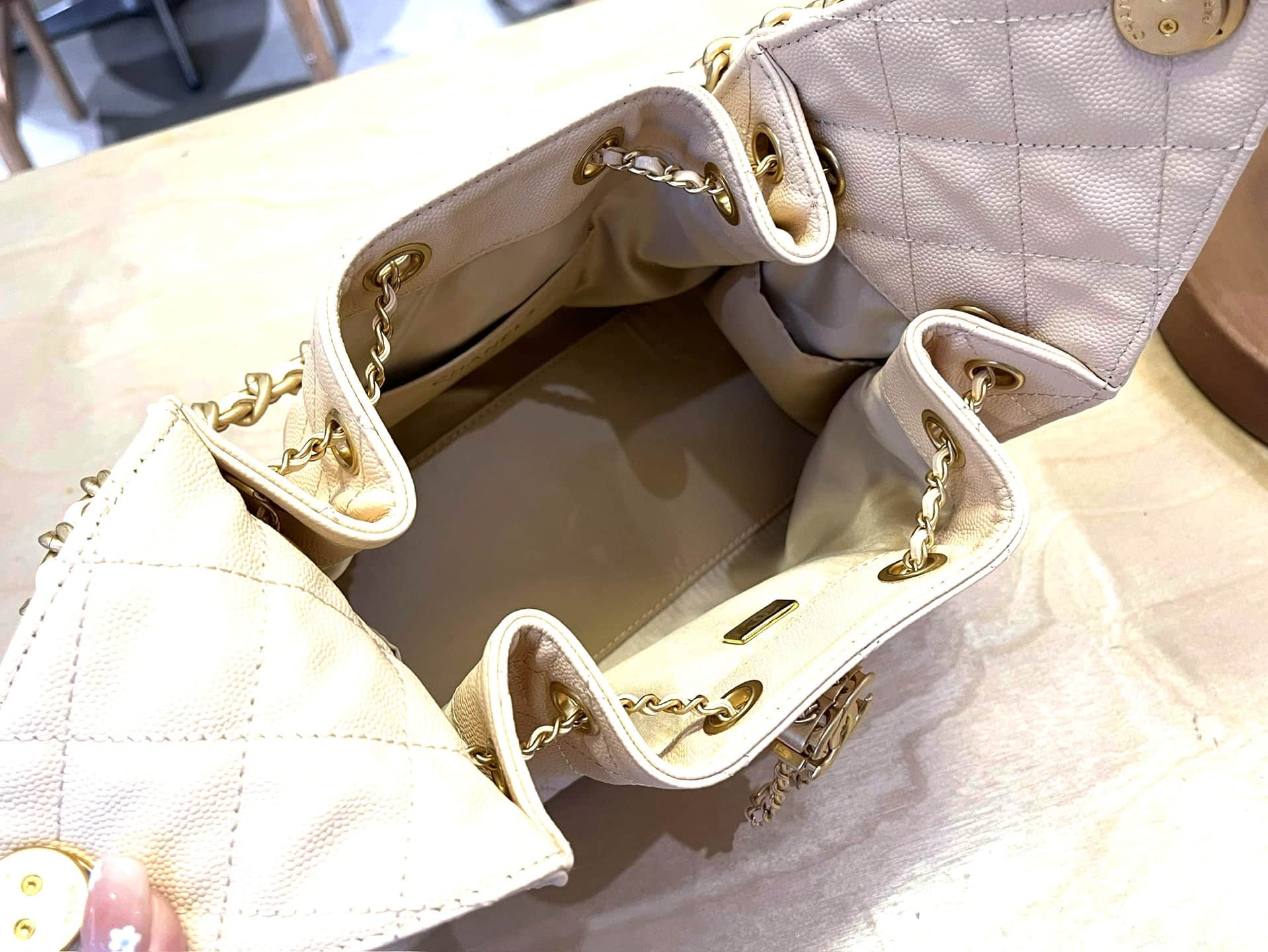 Chanel 25 Small Hobo handbag AS5293 Grained Calfskin & Gold-tone Metal Cream A