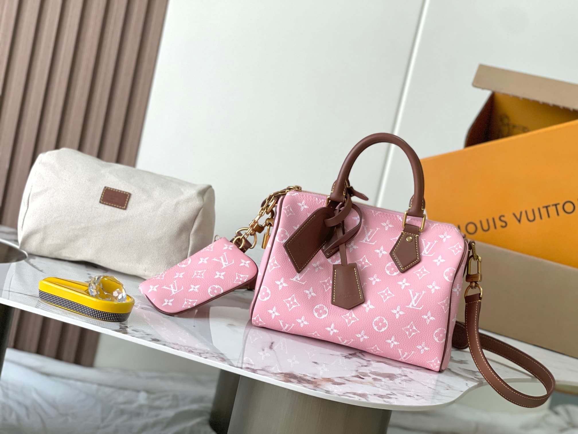 Louis Vuitton Speedy P9 Bandoulière 25 Calf leather M15279 Pink Sakura TOP